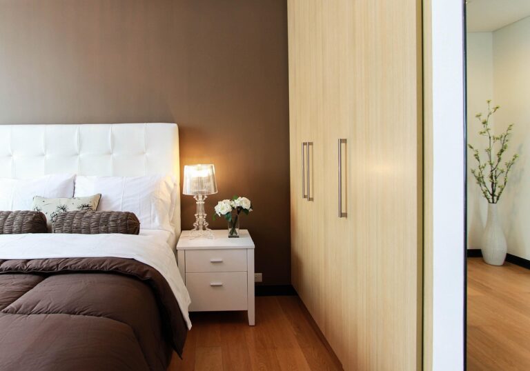 How to Adjust Closet Shelving Heights: A Practical DIY Guide