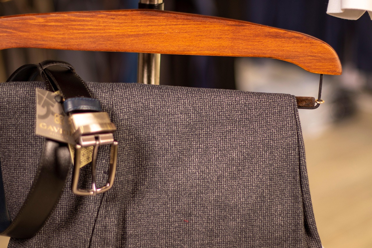 fashion, outfit, belt, clothing, suit, tie, shirt, style, fabric, hanger