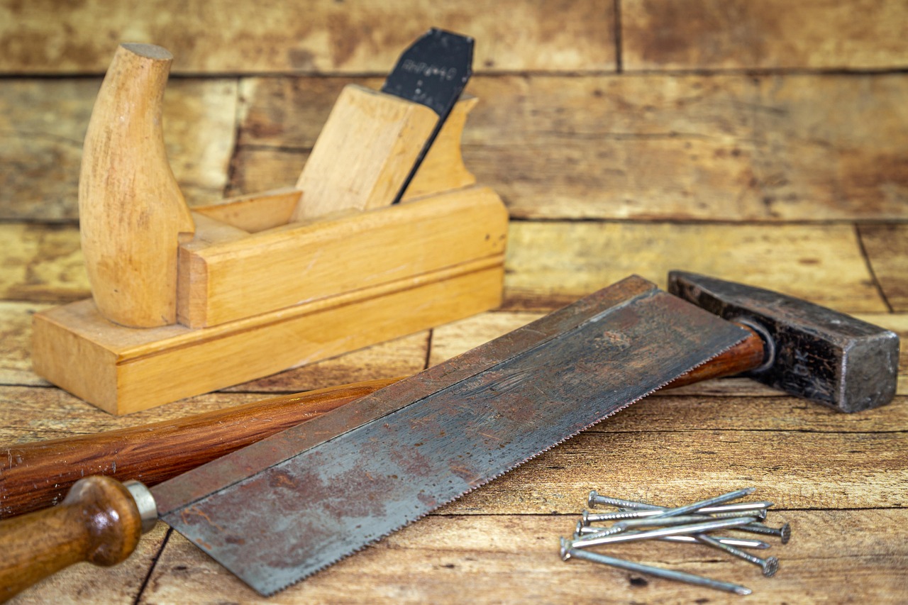 planer, hammer, saw, rust, nails, rusty, craft, industry, wood, technology, diy, construction material, renovate, edit,