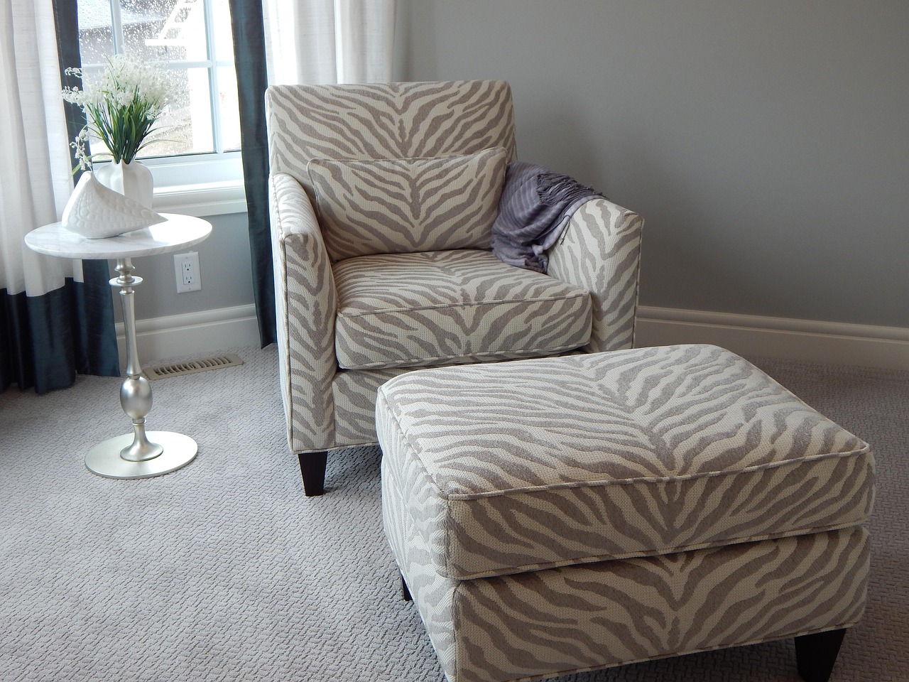 chair, ottoman, furniture, seating, armchair, room, house, residential, relax, gray house, gray relax, gray room, ottoma