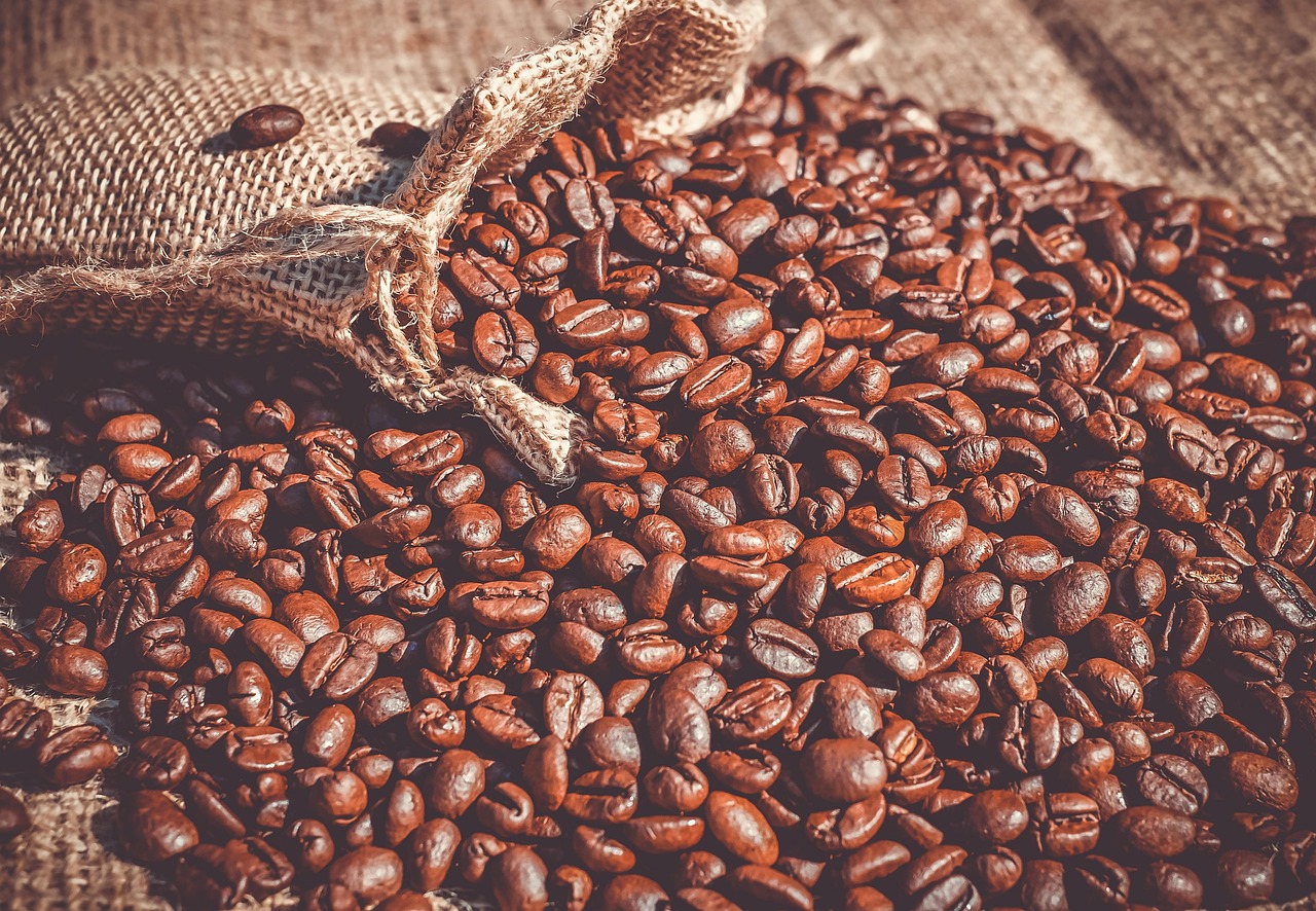 coffee, coffee beans, beans, roasted, caffeine, brown, bag, linen bag, coffee sack, aroma, food, enjoyment, coffee, coff