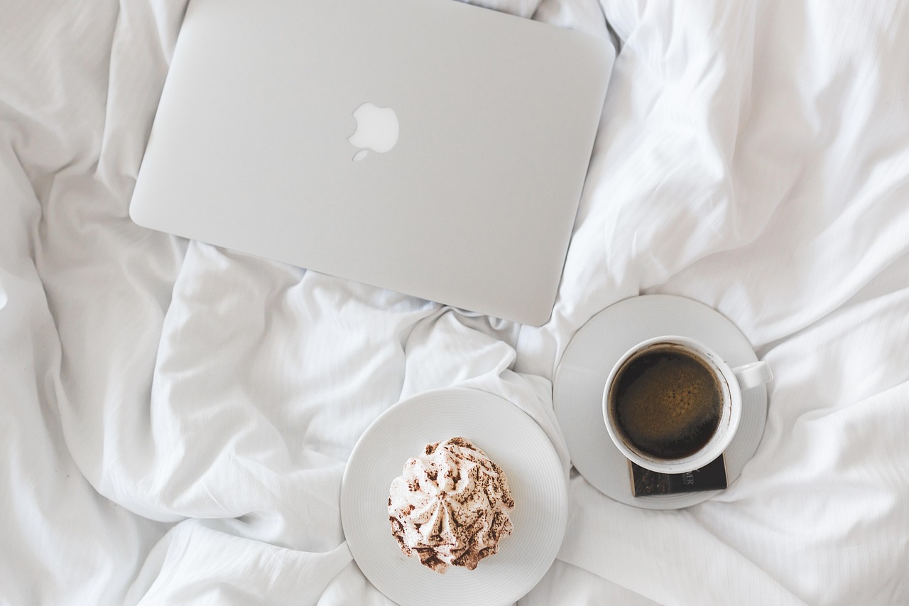 coffee, cup, macbook, laptop, working, breakfast, bed, bedroom, morning, coffee cup, computer, break, white, home, clean