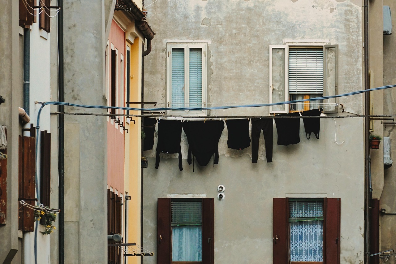 houses, laundry, window, historic center, italy, cable, shutters, frame, laundry, laundry, laundry, laundry, laundry, wi
