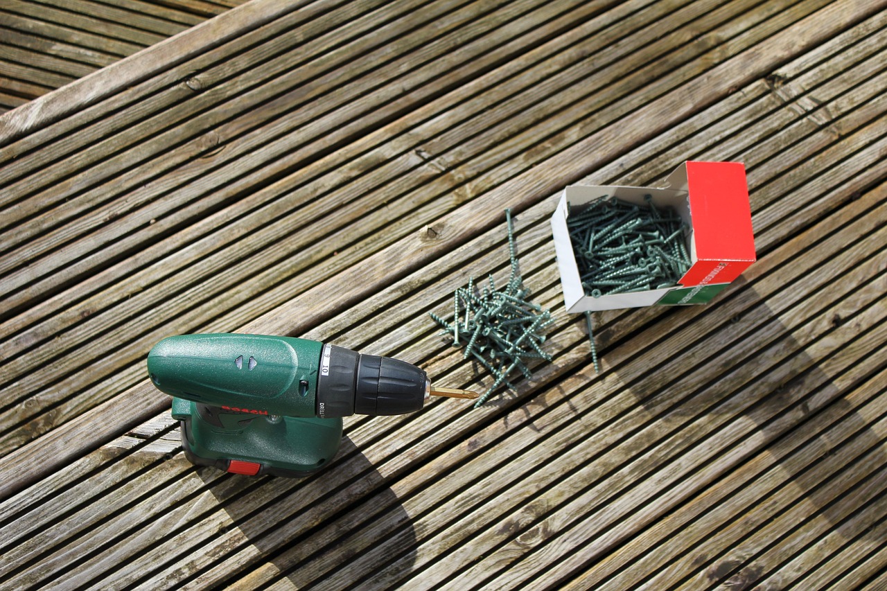 screw, wooden decking, fix, repair, box, drill bit, cordless, electric, battery, power, tool, construction, equipment, b